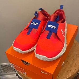 Nike Flex Runner Sneaker